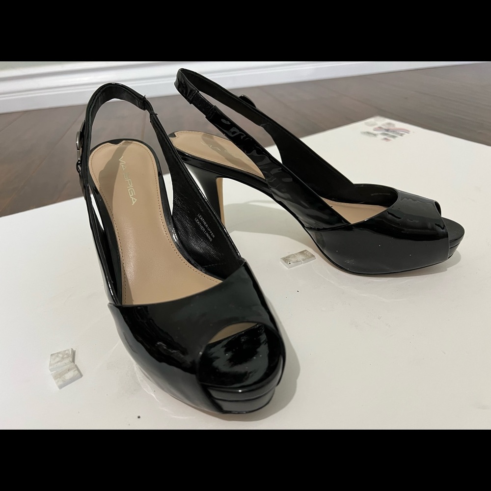 High heel shoes
